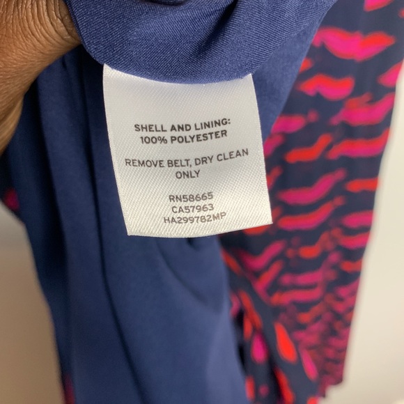 Halogen | Navy/Red Lip Pleated Dress Sz 4P - Picture 8 of 8